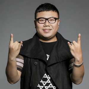 嗯～啊么么么艹我嗯啊男男
